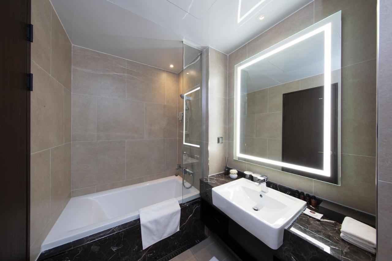 Ramada By Wyndham Daejeon Hotel Kültér fotó