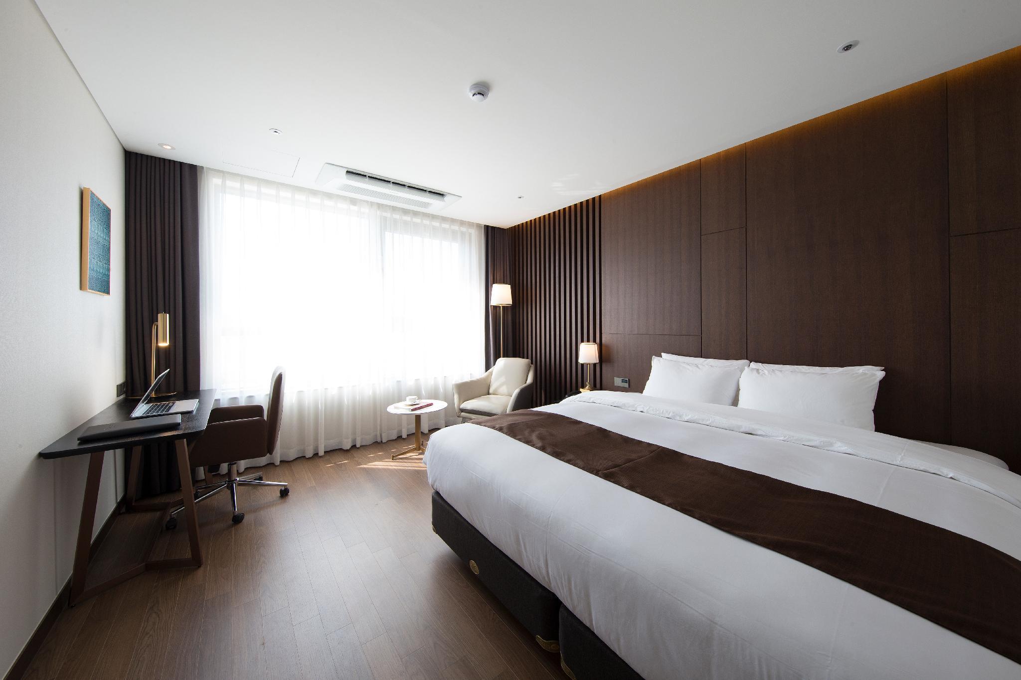 Ramada By Wyndham Daejeon Hotel Kültér fotó