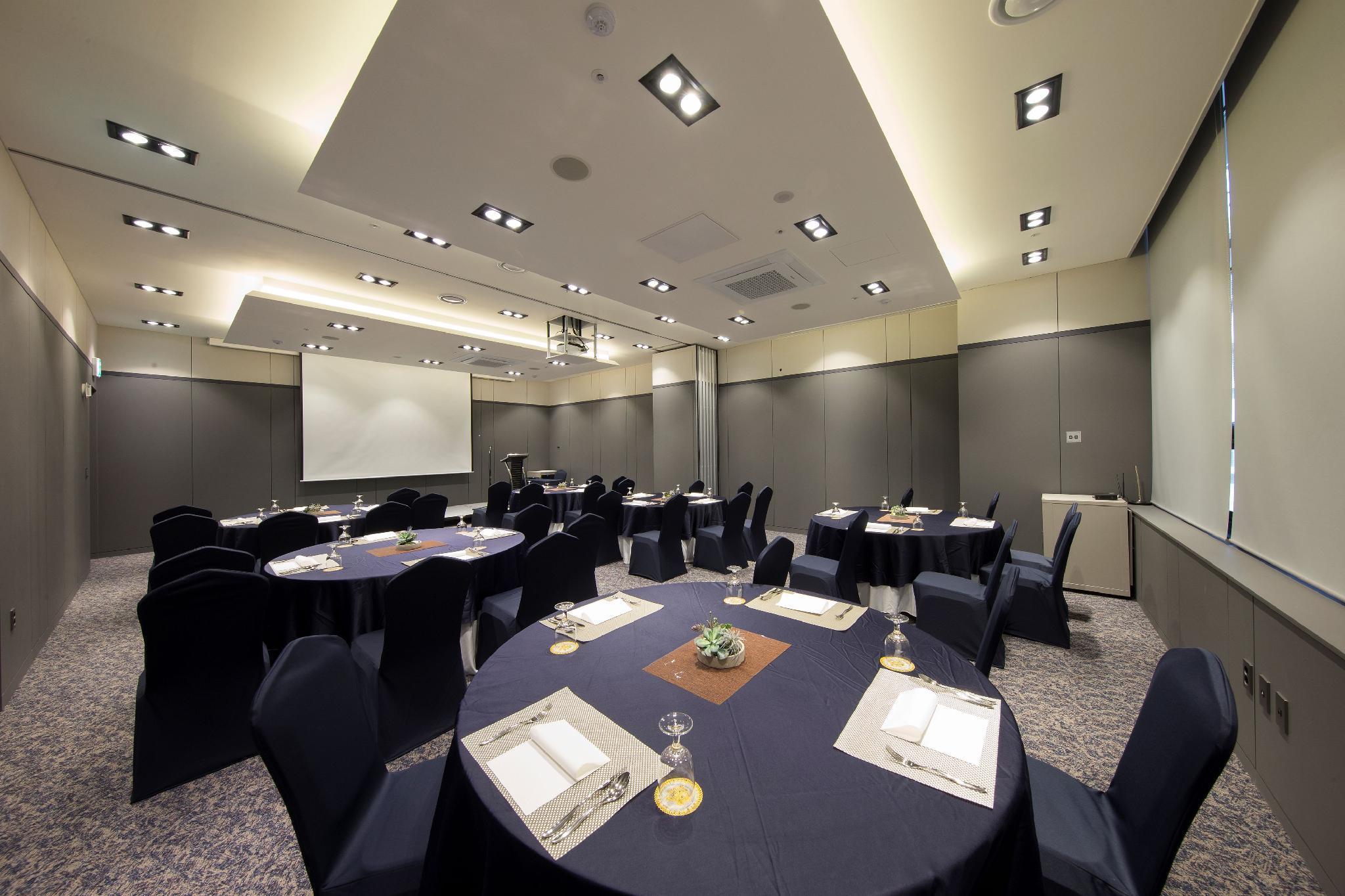 Ramada By Wyndham Daejeon Hotel Kültér fotó